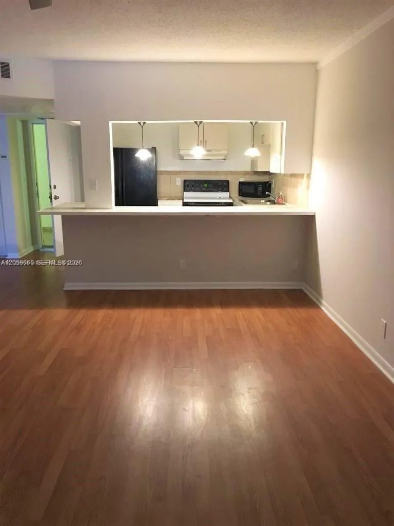 259 S Cypress Rd #527 Pompano Beach, FL 33060