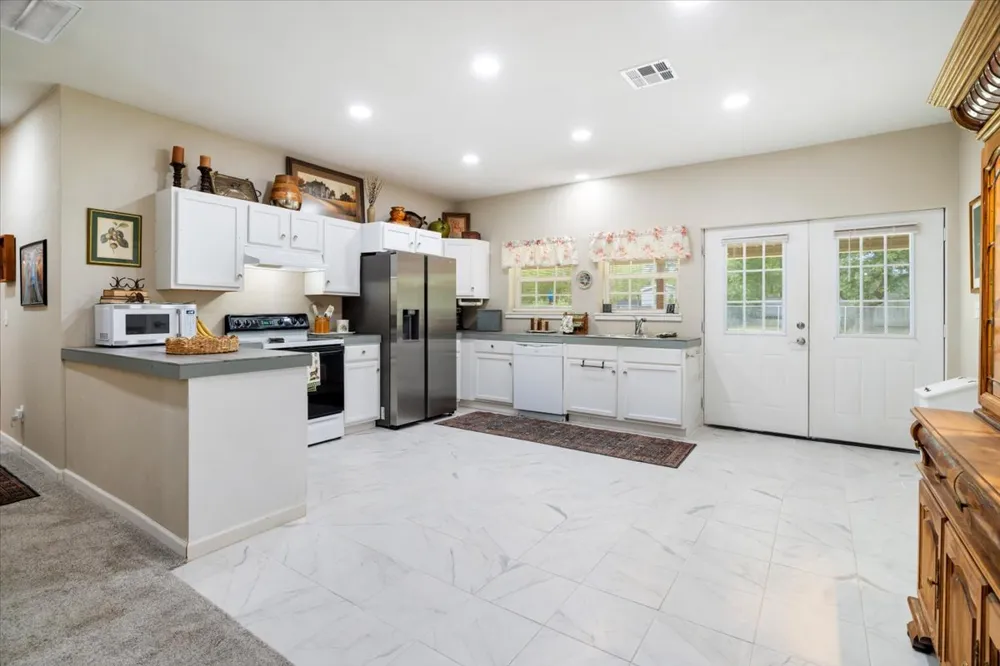 510 E Main Street Beggs, OK 74421