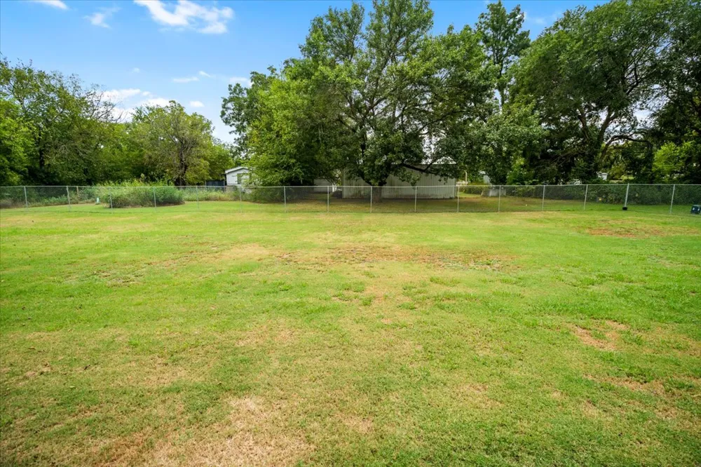 510 E Main Street Beggs, OK 74421