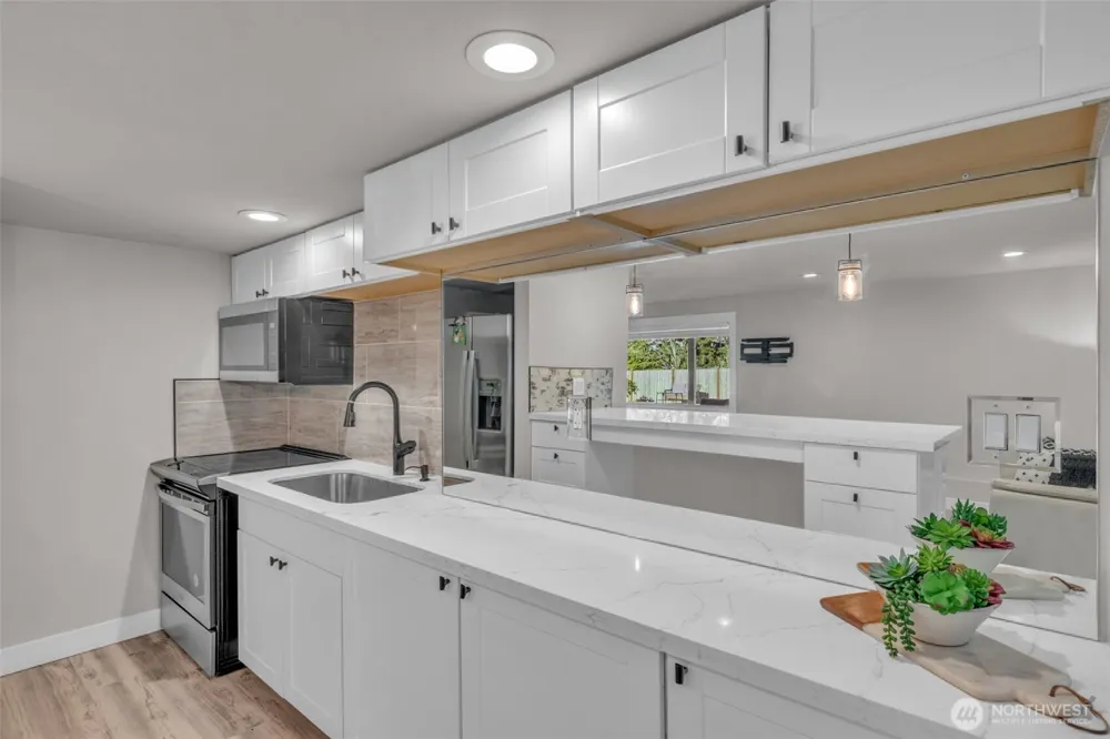 19156 66th Place NE Kenmore, WA 98028