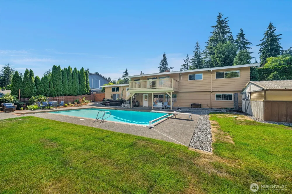 19156 66th Place NE Kenmore, WA 98028