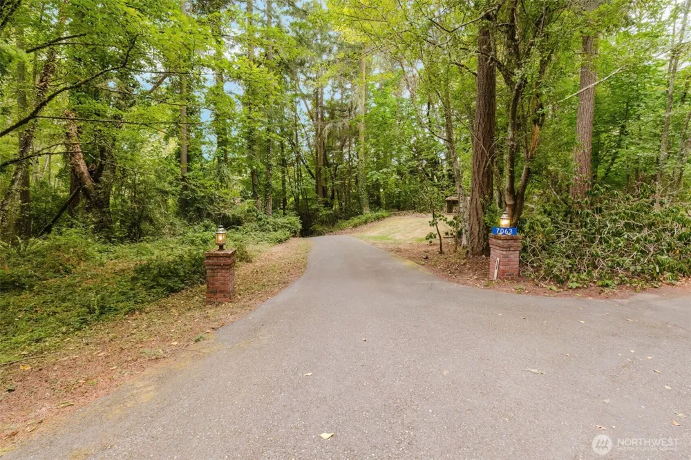 7063 E Owl Ridge Lane Port Orchard, WA 98366