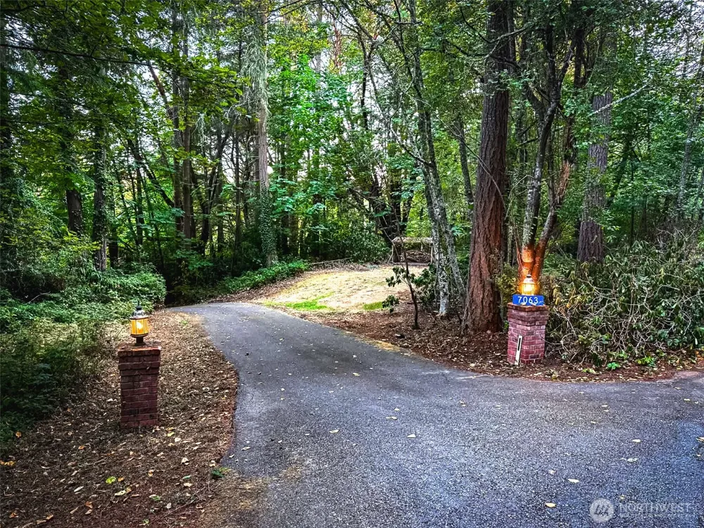 7063 E Owl Ridge Lane Port Orchard, WA 98366