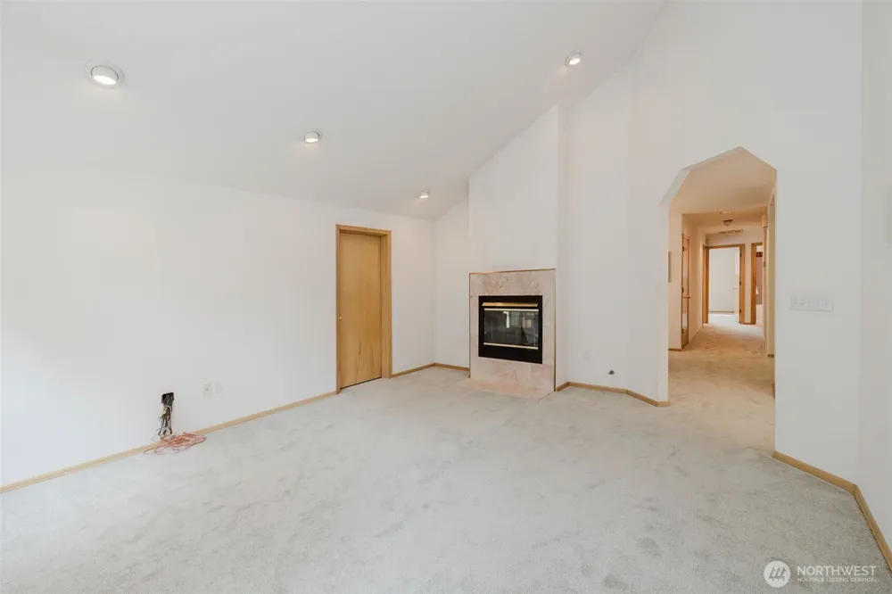 7063 E Owl Ridge Lane Port Orchard, WA 98366
