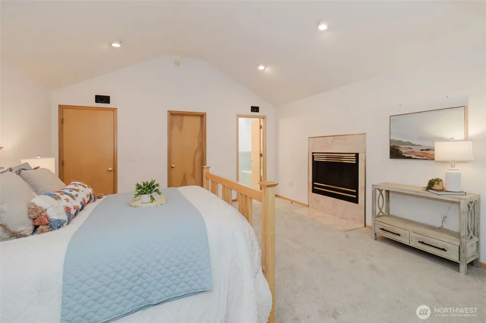 7063 E Owl Ridge Lane Port Orchard, WA 98366