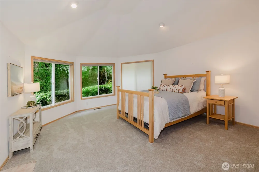 7063 E Owl Ridge Lane Port Orchard, WA 98366