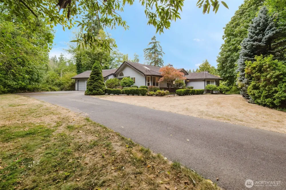 7063 E Owl Ridge Lane Port Orchard, WA 98366