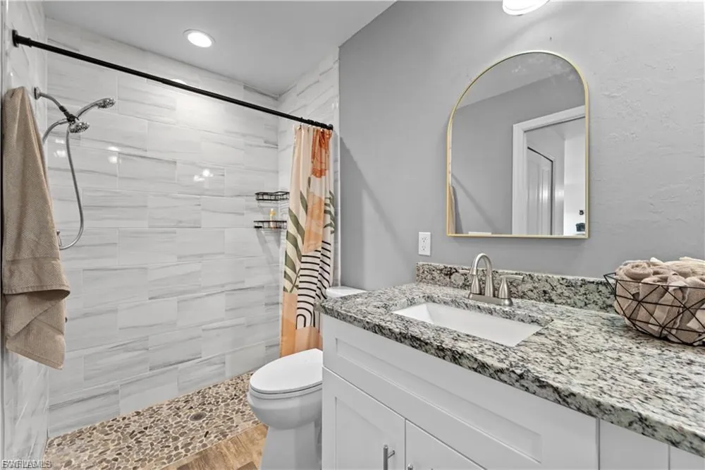 27433 Las Lomas Drive Punta Gorda, FL 33955