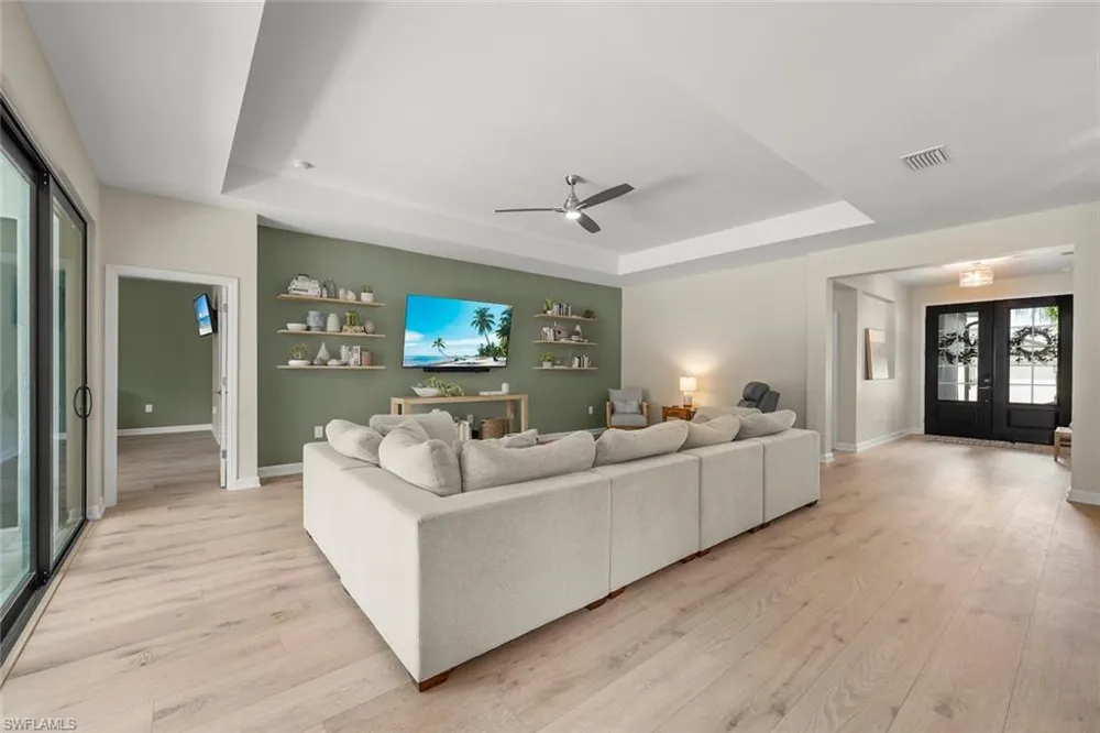 19070 Hinkley Drive Estero, FL 33928