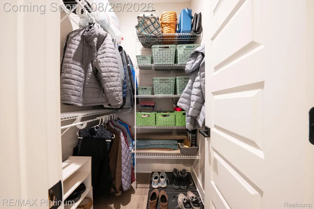 9860 Havendale Drive Brighton Township, MI 48114