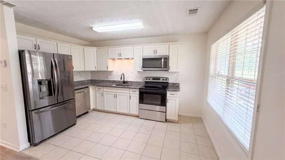 125 Sampson Court Covington, GA 30016