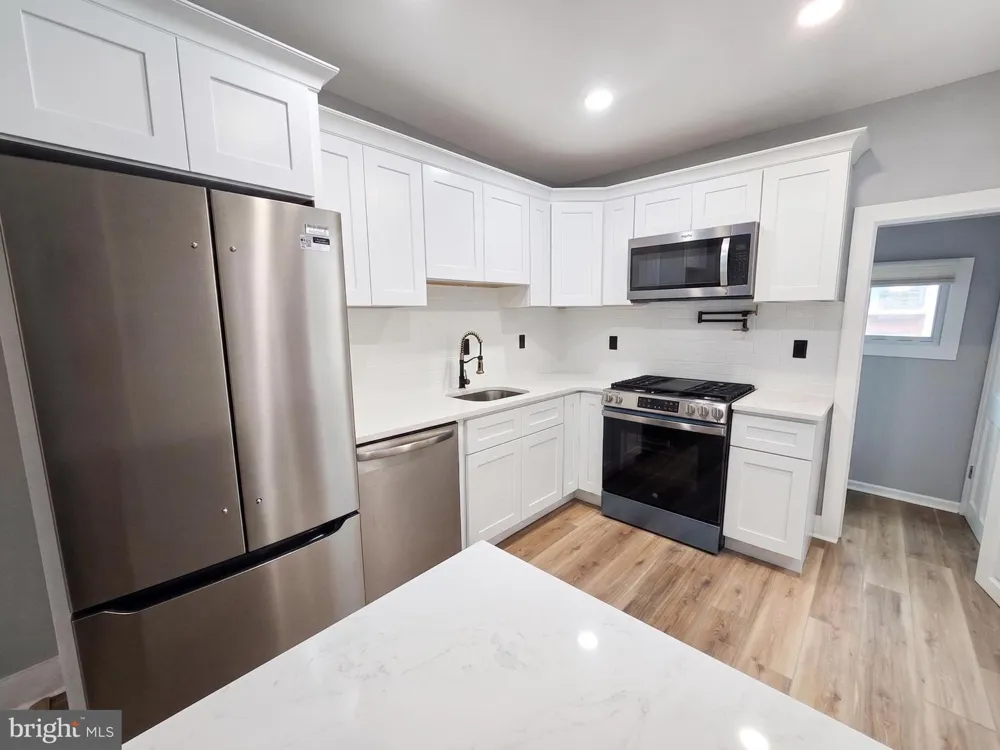 5620 CAMAC STREET Philadelphia, PA 19141