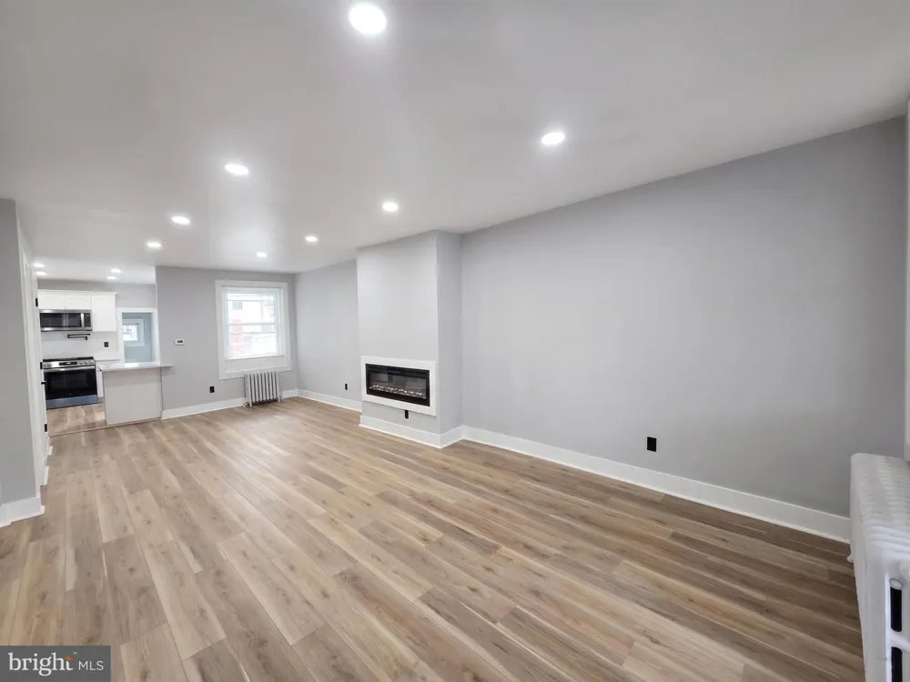 5620 CAMAC STREET Philadelphia, PA 19141