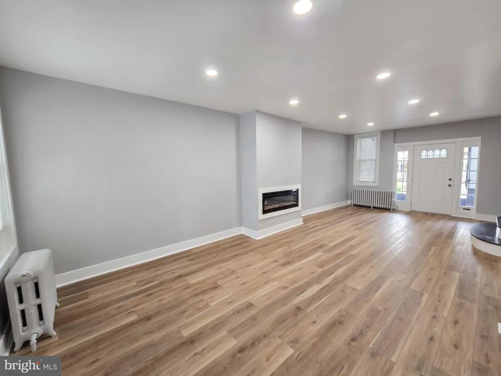5620 CAMAC STREET Philadelphia, PA 19141