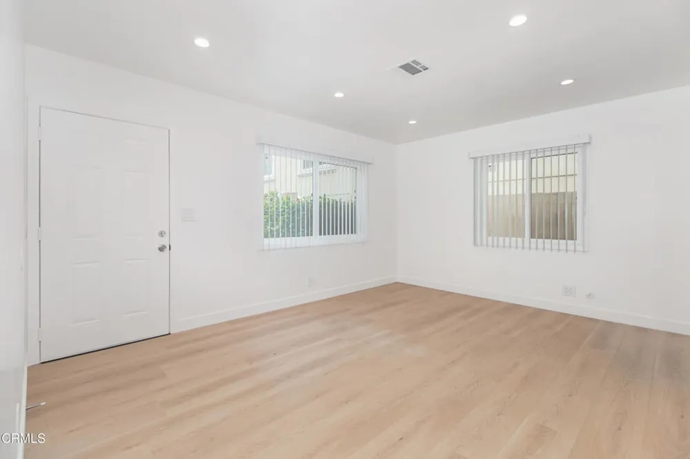 268 E Providencia Avenue #H Burbank, CA 91502