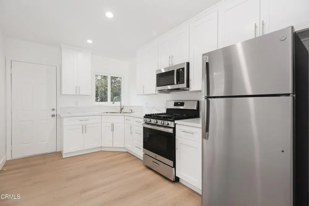 268 E Providencia Avenue #H Burbank, CA 91502