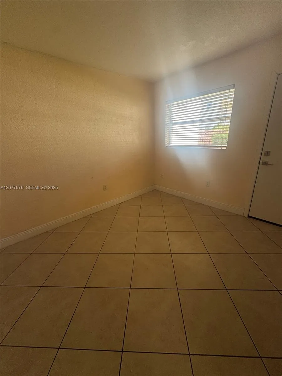 8601 SW 94th St #103W Miami, FL 33156