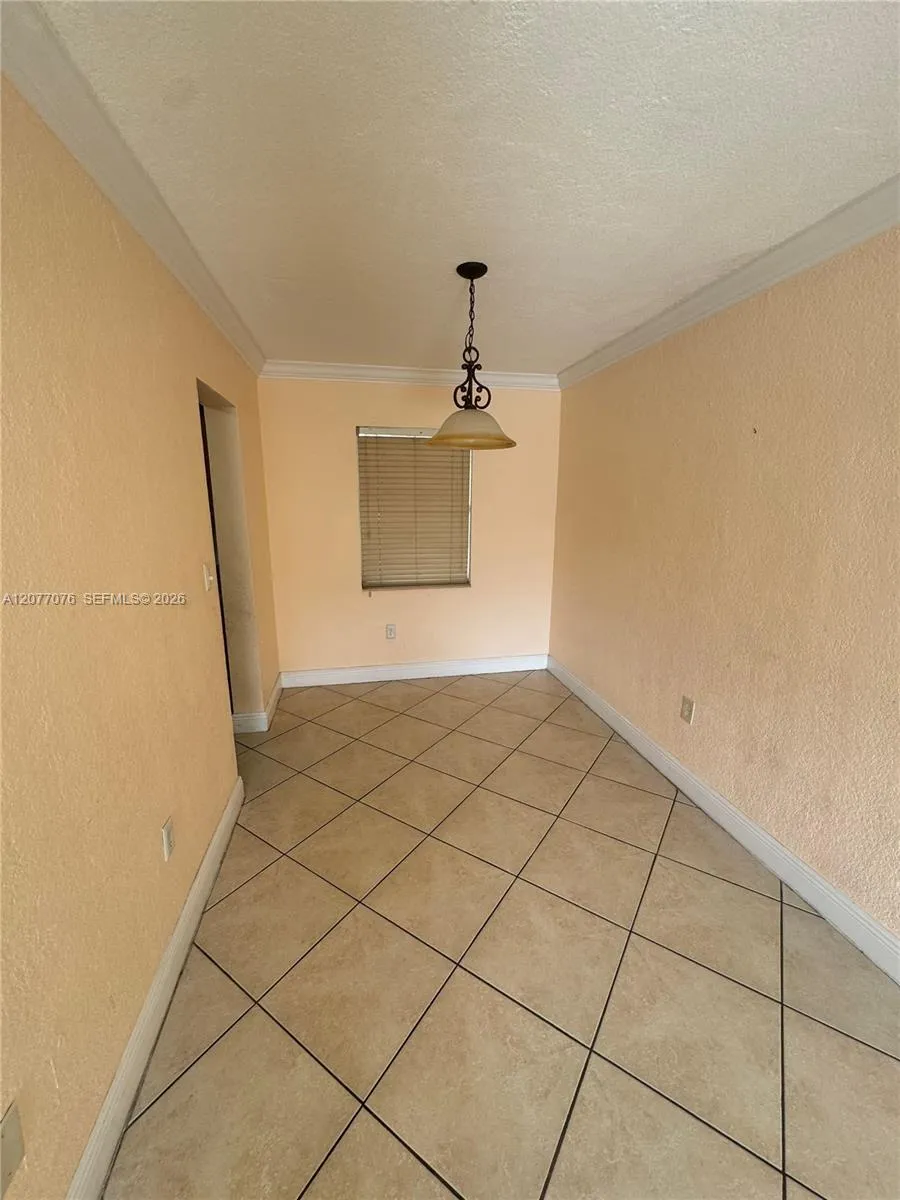 8601 SW 94th St #103W Miami, FL 33156