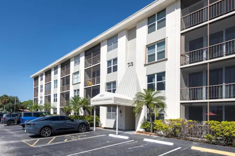 4501 NE 21ST AVENUE NE #412