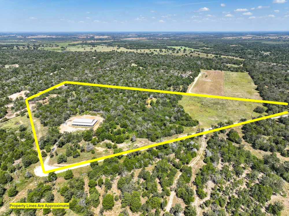 500 Colony Line Trail Dale, TX 78616
