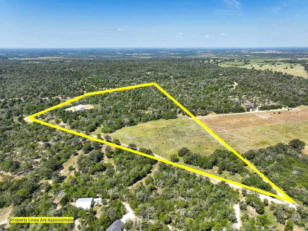500 Colony Line Trail Dale, TX 78616