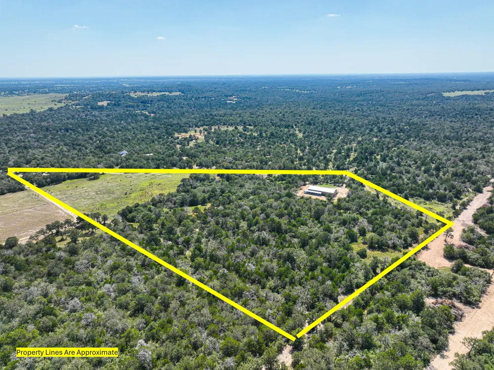500 Colony Line Trail Dale, TX 78616