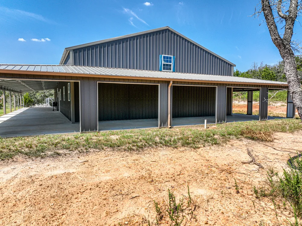 500 Colony Line Trail Dale, TX 78616