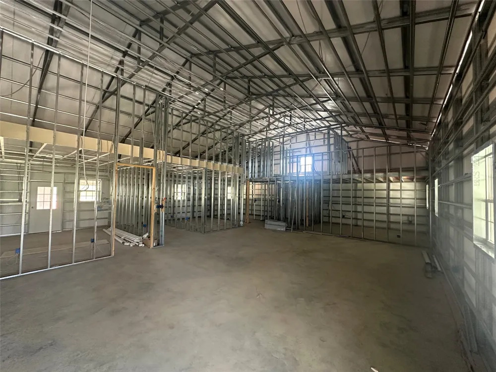 500 Colony Line Trail Dale, TX 78616