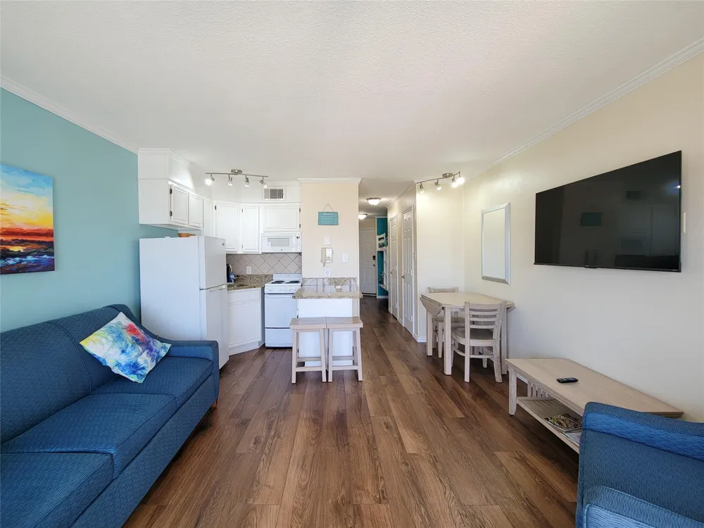 6102 Seawall Boulevard #330 Galveston, TX 77551