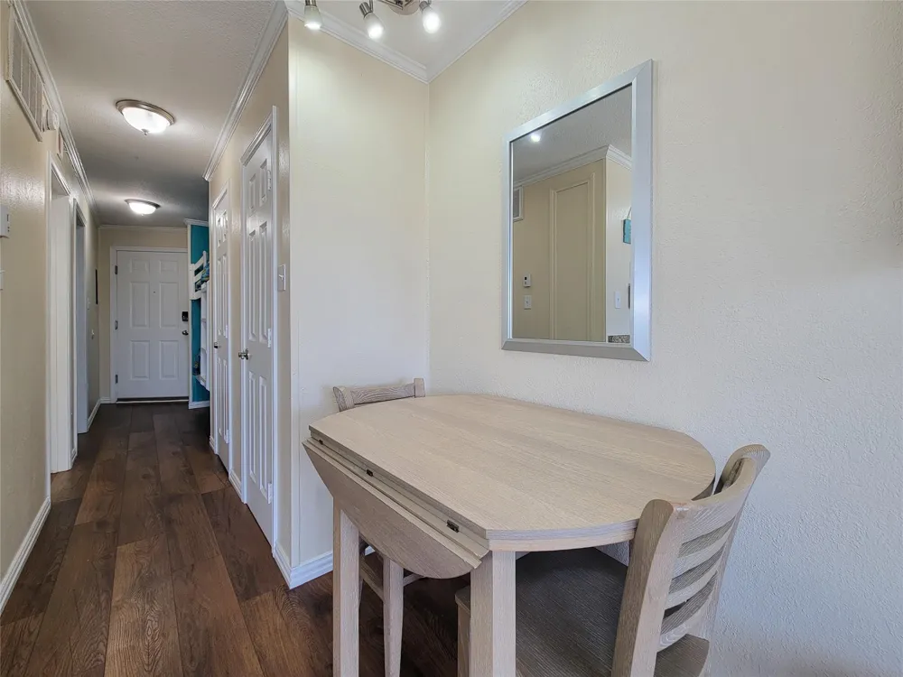 6102 Seawall Boulevard #330 Galveston, TX 77551