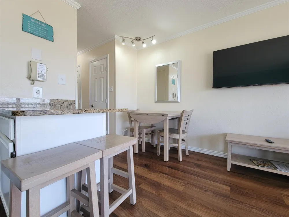 6102 Seawall Boulevard #330 Galveston, TX 77551
