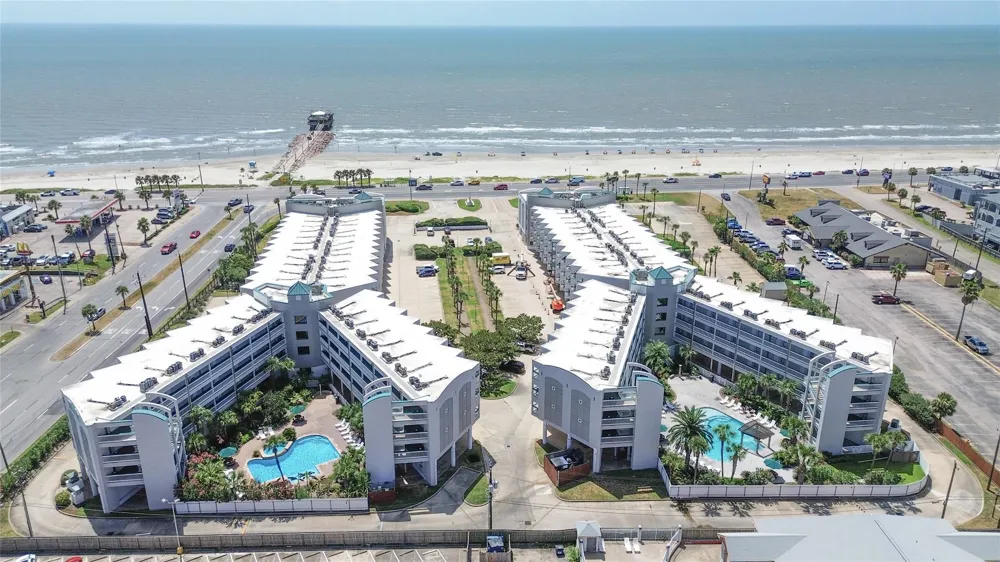 6102 Seawall Boulevard #330 Galveston, TX 77551