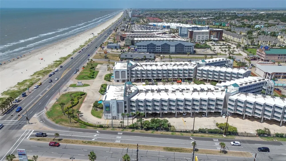 6102 Seawall Boulevard #330 Galveston, TX 77551