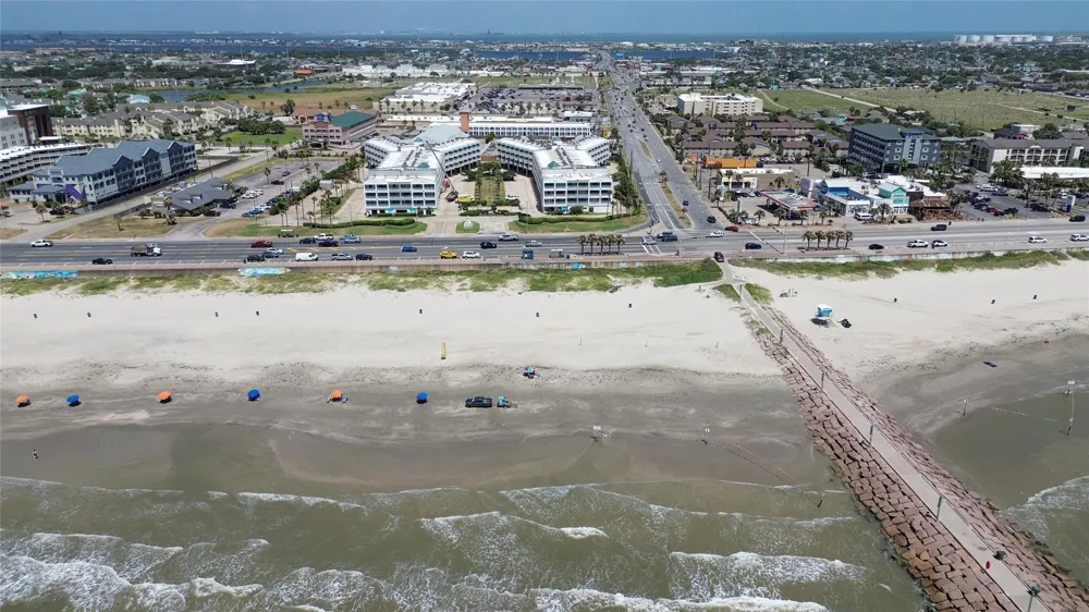 6102 Seawall Boulevard #330 Galveston, TX 77551