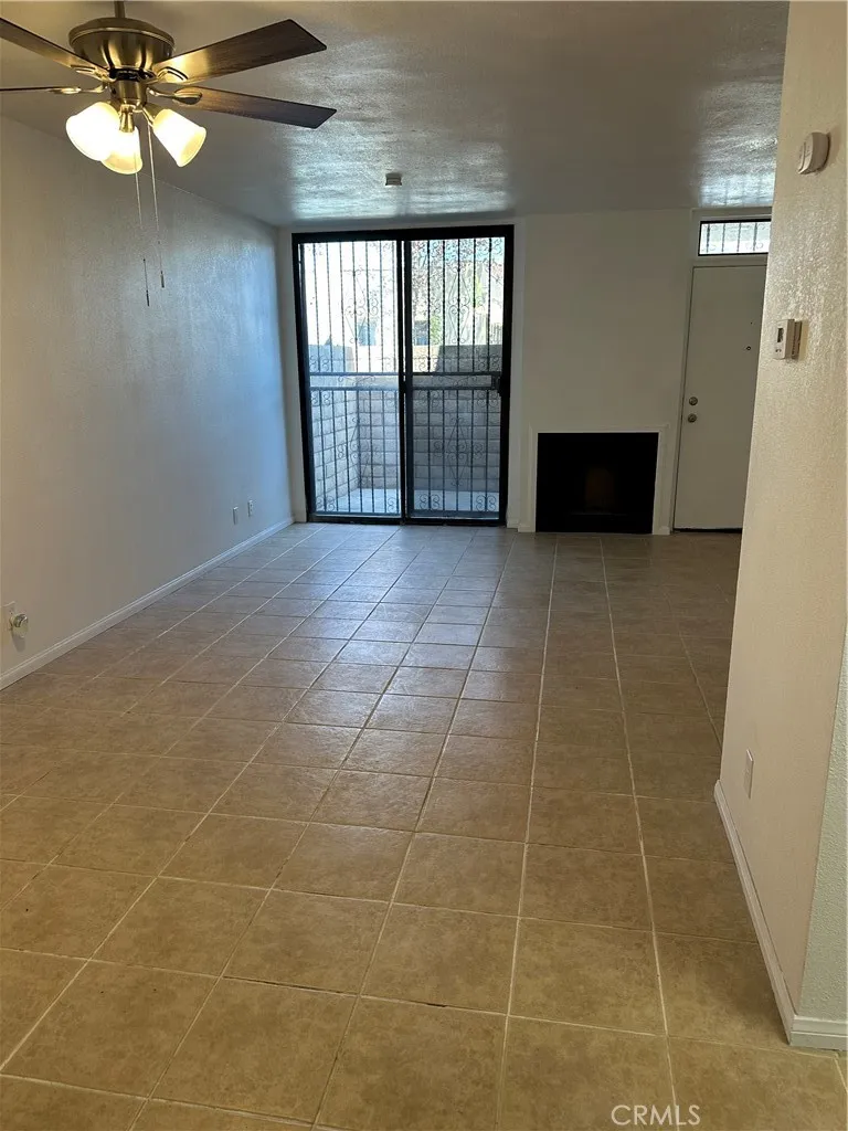 2674 Clarendon, B Avenue Huntington Park, CA 90255