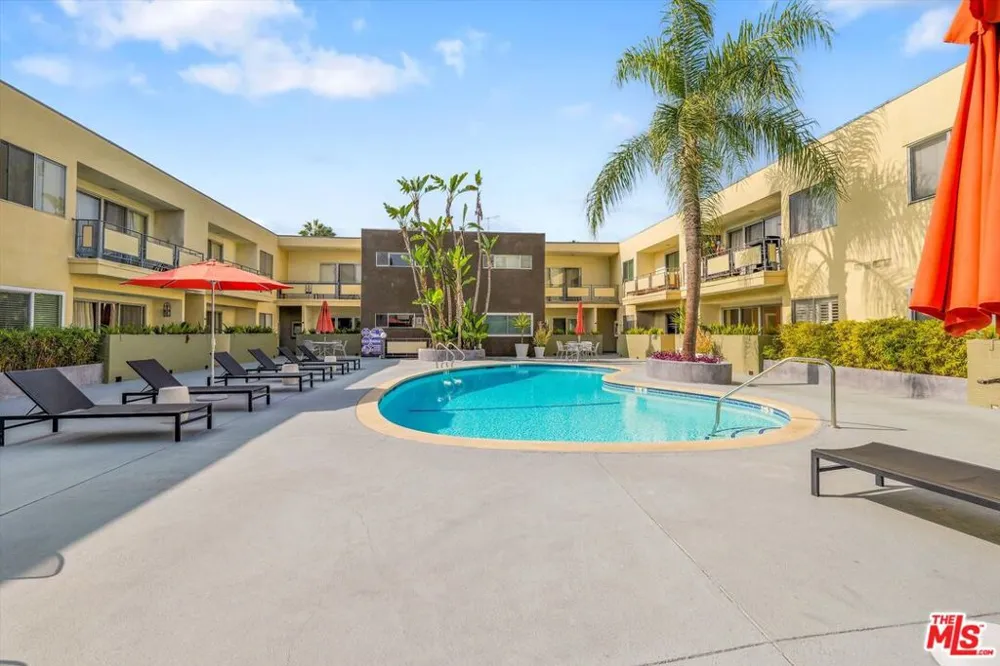 1233 Laurel Avenue #114 West Hollywood, CA 90046