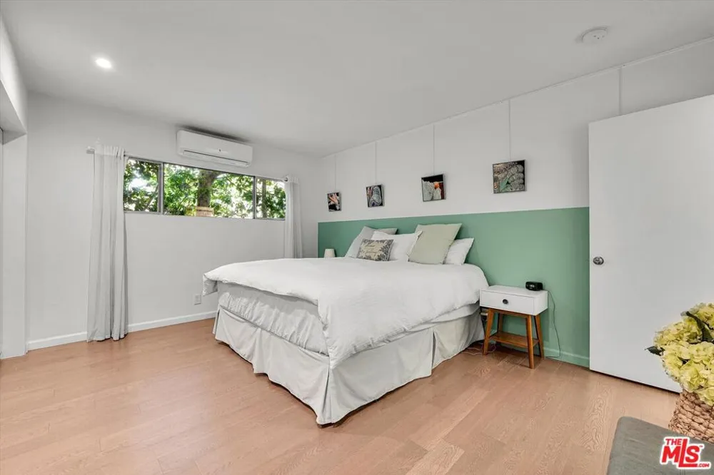 1233 Laurel Avenue #114 West Hollywood, CA 90046