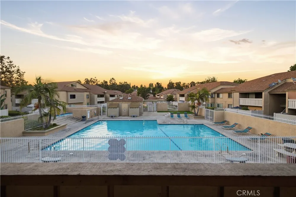 22 Country Mile Pomona, CA 91766