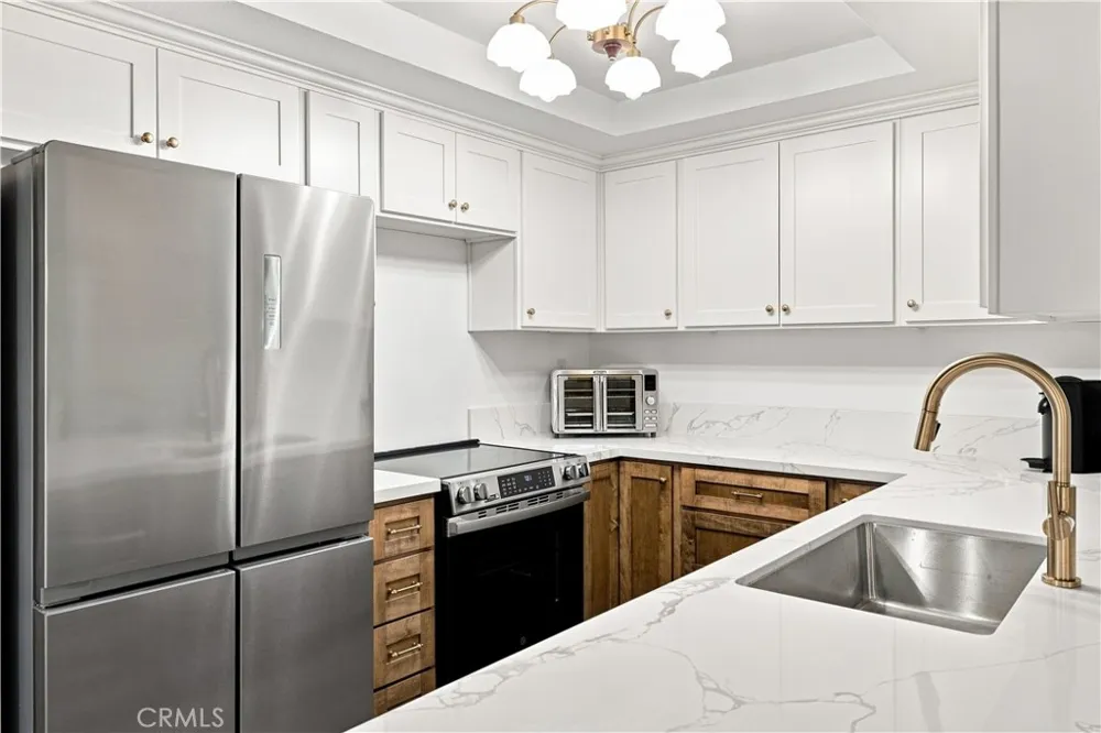22 Country Mile Pomona, CA 91766