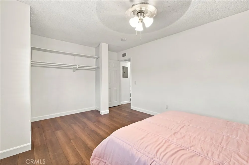 22 Country Mile Pomona, CA 91766