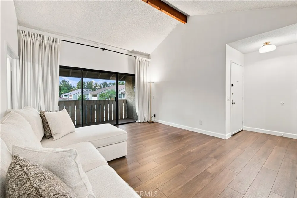 22 Country Mile Pomona, CA 91766