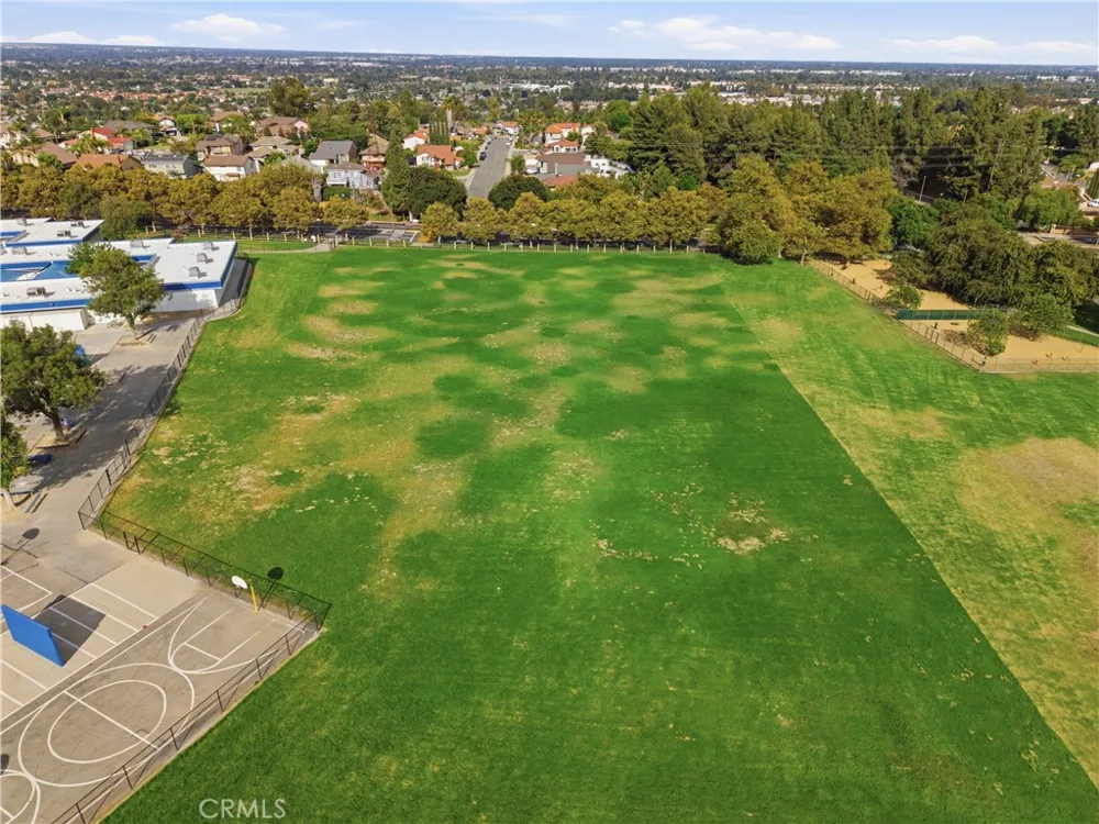 22 Country Mile Pomona, CA 91766