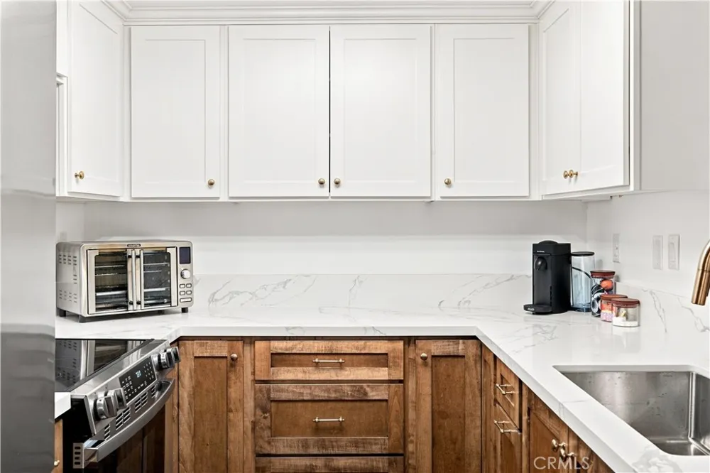 22 Country Mile Pomona, CA 91766