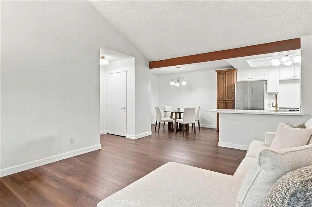 22 Country Mile Pomona, CA 91766