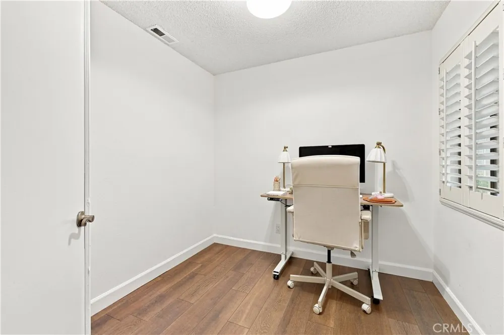 22 Country Mile Pomona, CA 91766