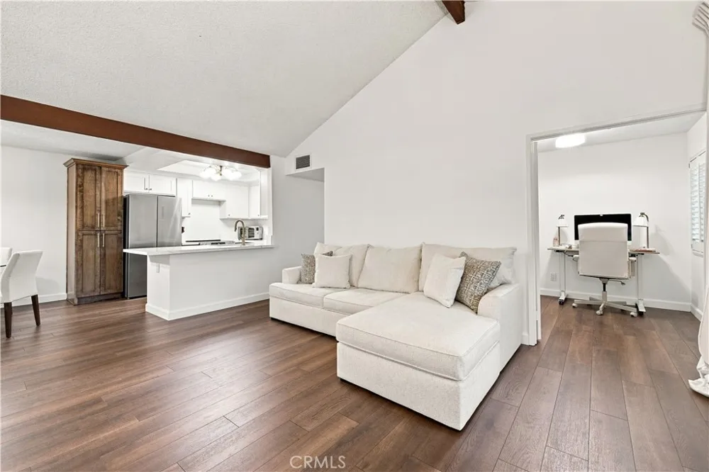 22 Country Mile Pomona, CA 91766