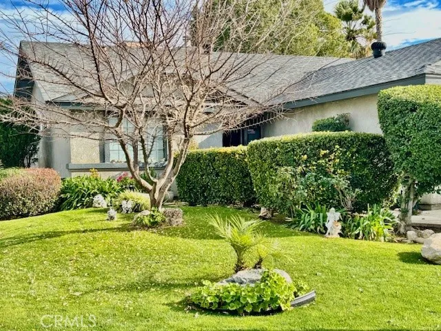 5900 Stone Bridge Bakersfield, CA 93313