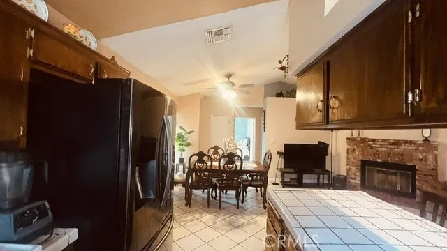 5900 Stone Bridge Bakersfield, CA 93313