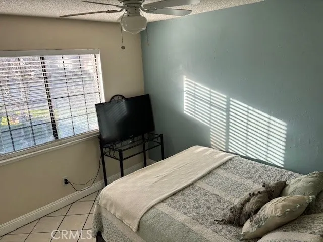 5900 Stone Bridge Bakersfield, CA 93313