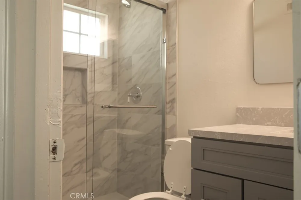 10740 Coloma Loma Linda, CA 92354